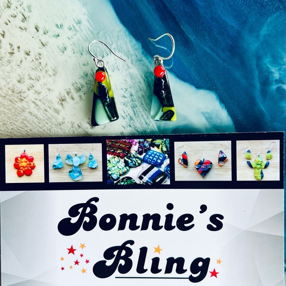Bonnie’s Bling One Of A Kind Fused Glass Jewelry and Accessories to Wear. - Picture 10 of 16